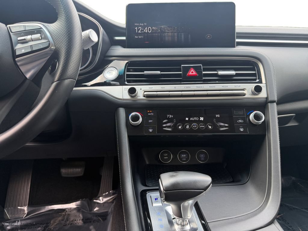 Used 2025 Genesis G70 2.5T AWD/4WD image 11