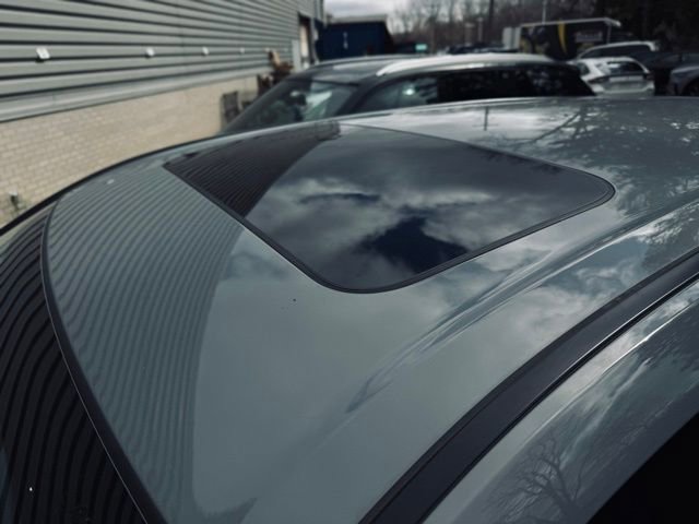 Used 2023 Honda CR-V EX-L image 9