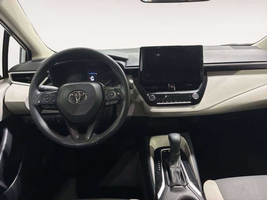 Used 2024 Toyota Corolla LE w/ LE Convenience Package FWD image 17