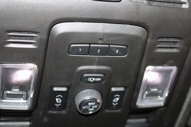 Used 2022 GMC Yukon XL Denali w/ Denali Premium Package image 36