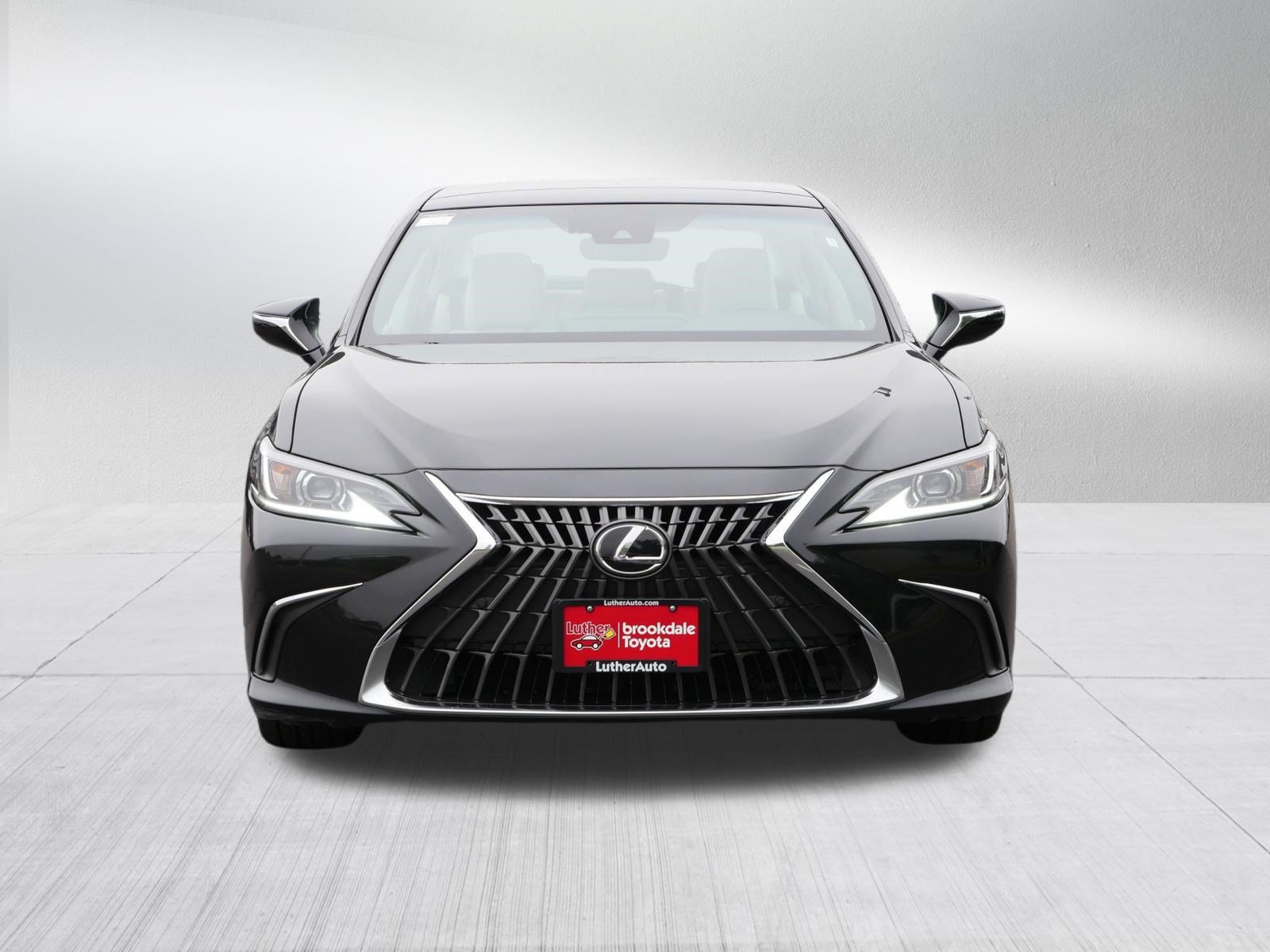 Used 2022 Lexus ES 350 w/ Premium Package FWD image 2