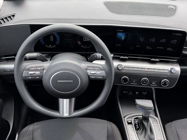 Used 2026 Hyundai Kona SE image 17