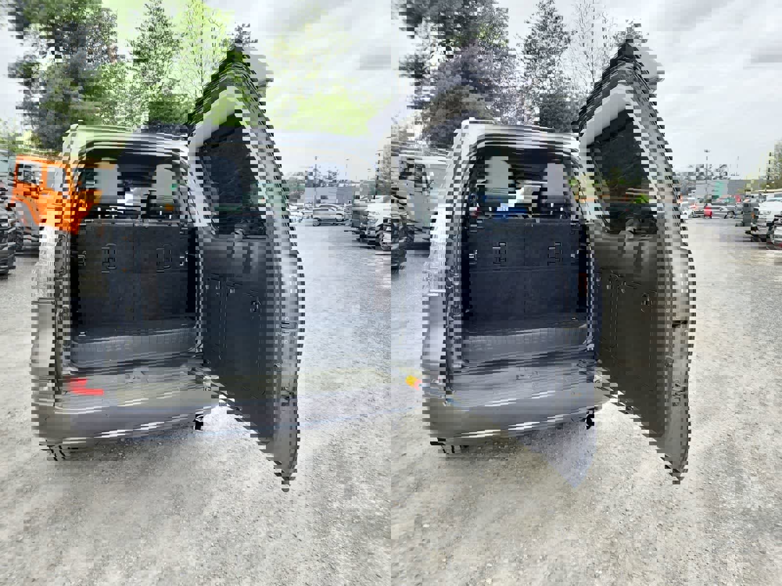 Used 2018 Lexus GX 460 Premium w/ Premium Package image 26