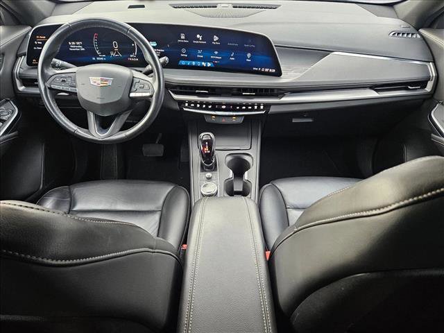 Used 2024 Cadillac XT4 Premium Luxury image 18
