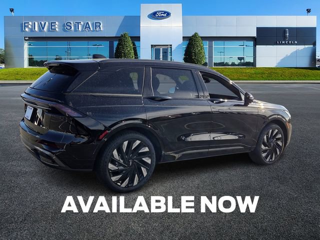 Used 2025 Lincoln Nautilus Reserve w/ Jet Appearance Package image 8