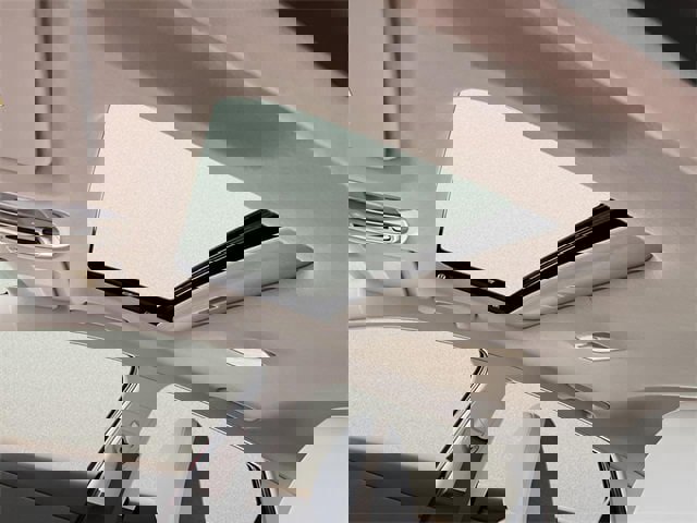 Used 2025 Hyundai Elantra Limited image 21