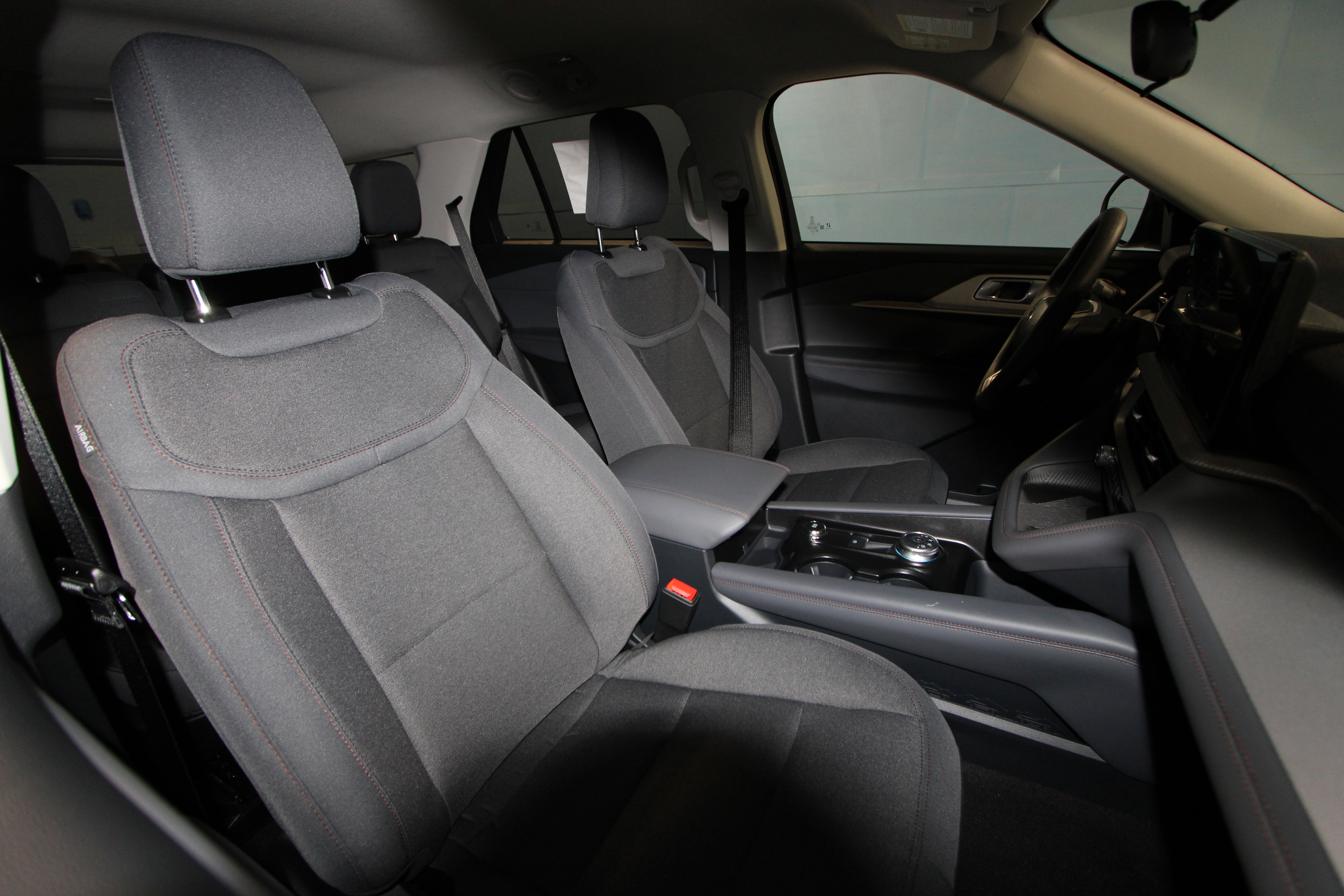 New 2026 Ford Explorer Active image 17