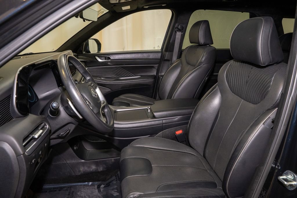 Used 2024 Hyundai Palisade Calligraphy image 12