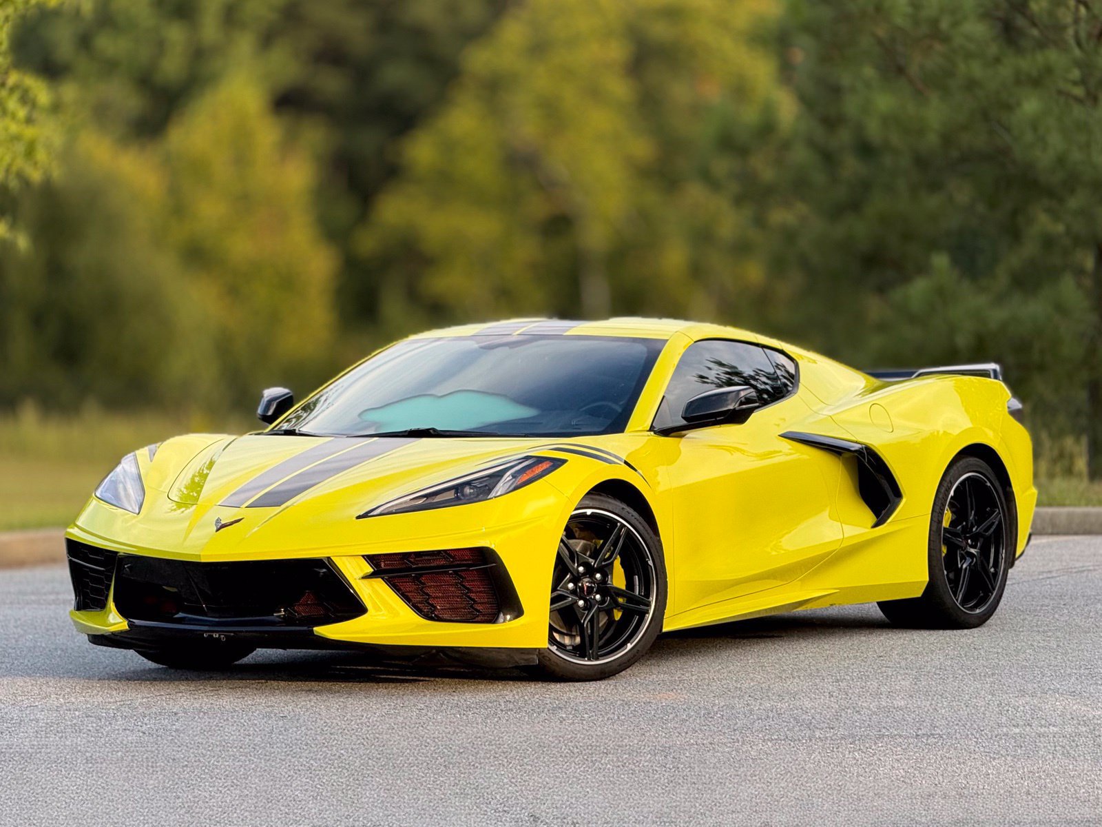 Used 2021 Chevrolet Corvette Stingray Preferred Cpe w/ Battery Protection Package RWD image 8