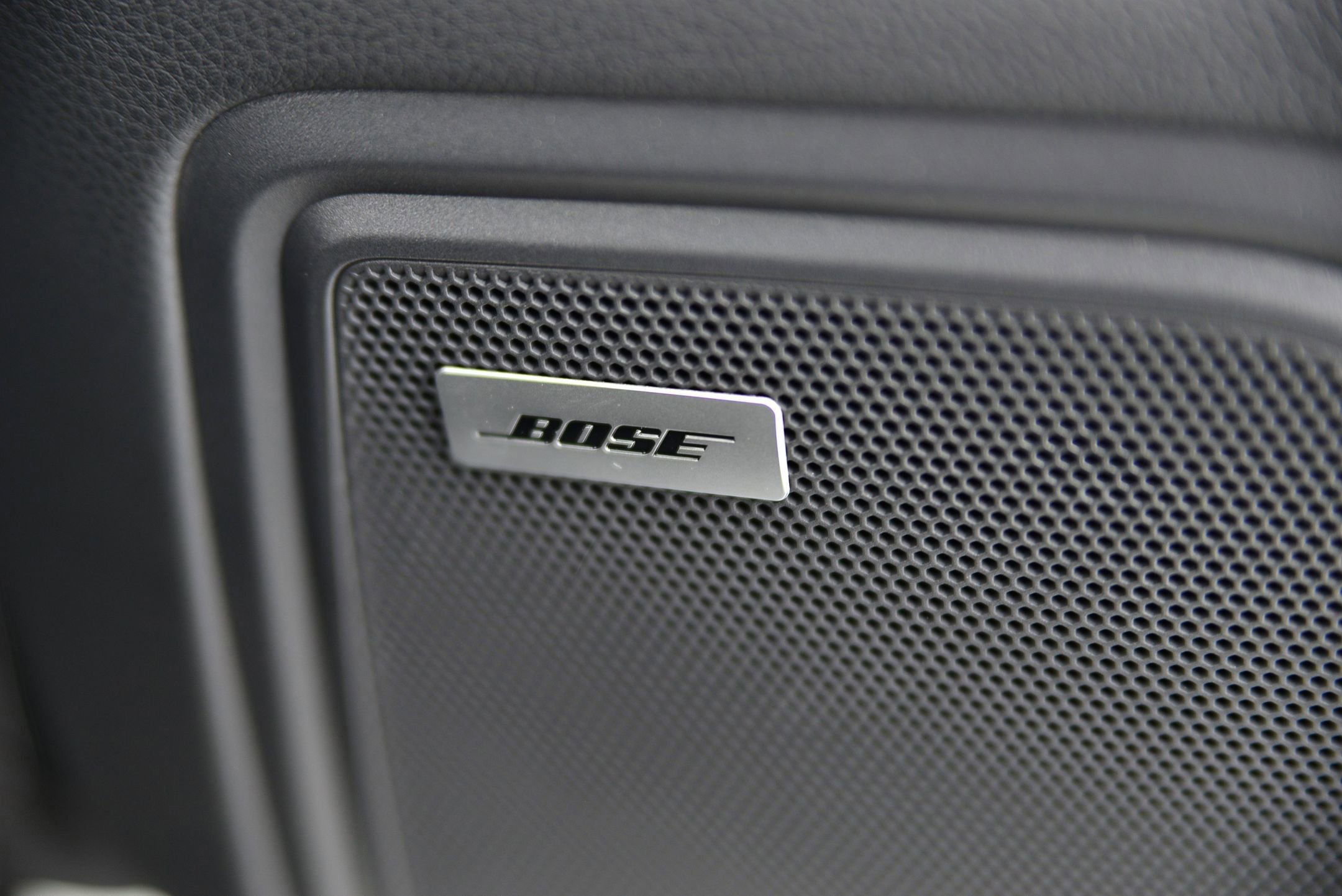 Used 2025 Porsche Macan image 24