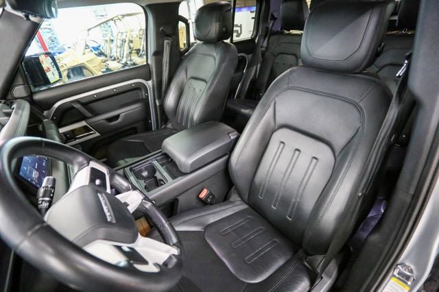 Used 2020 Land Rover Defender 110 SE AWD/4WD image 4