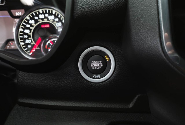 Used 2023 RAM 1500 Laramie AWD/4WD image 29