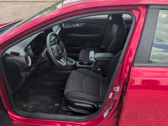 Used 2019 Kia Forte LXS FWD image 4