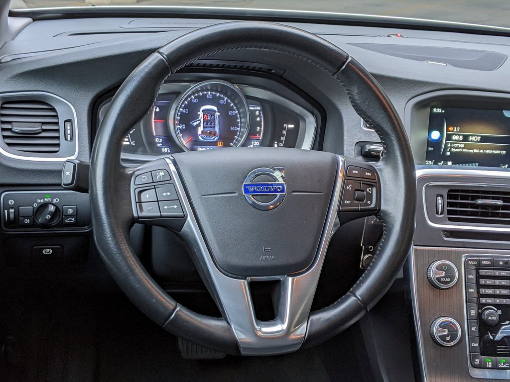 Used 2016 Volvo V60 T5 Cross Country Platinum image 12