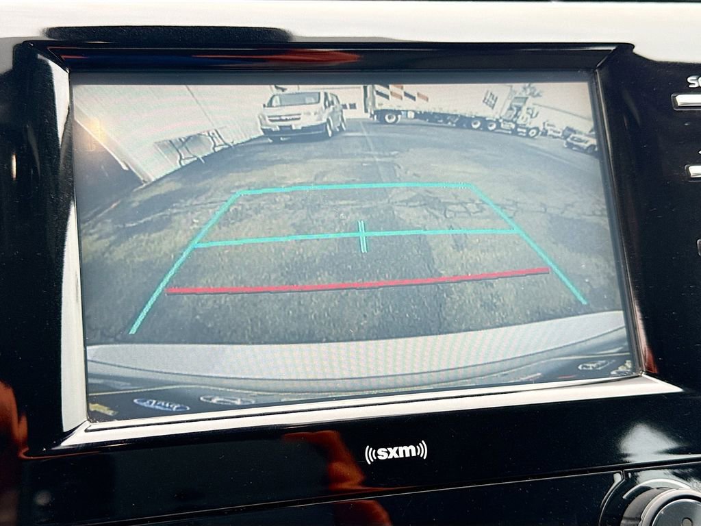 Used 2020 Toyota Camry SE image 13