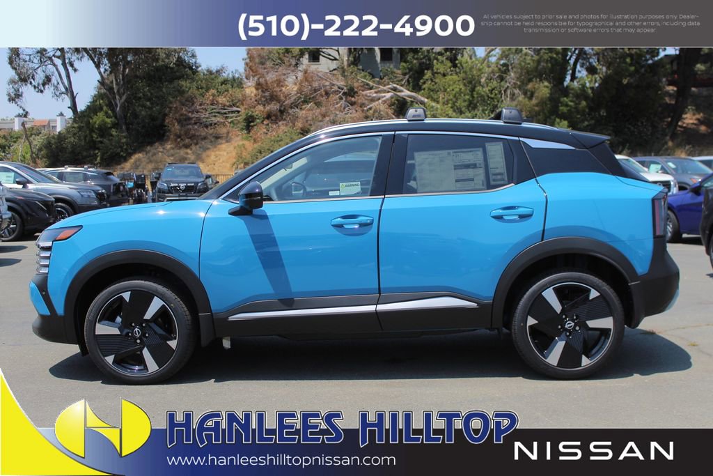 New 2025 Nissan Kicks SR FWD image 9