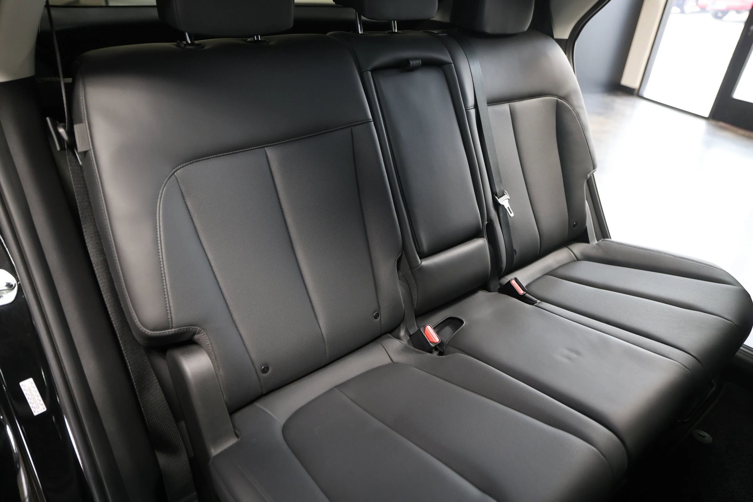 Used 2024 Hyundai Ioniq 5 Limited image 43