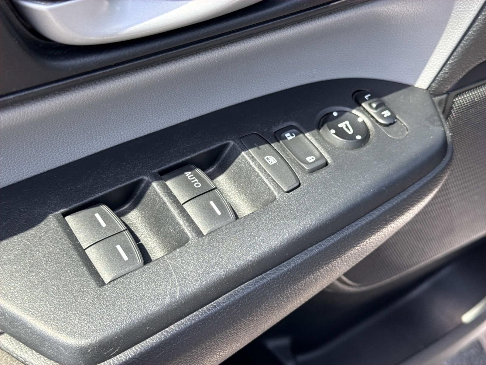 Used 2021 Honda CR-V LX image 21