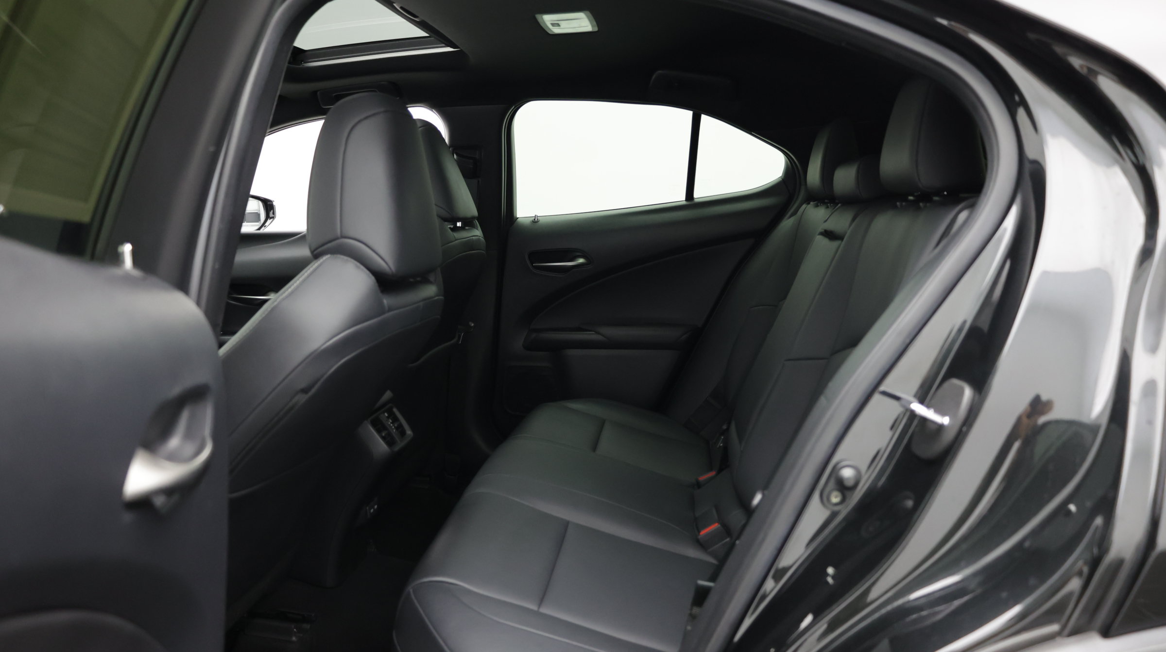 Used 2021 Lexus UX 200 w/ Accessory Package (Z2) FWD image 37