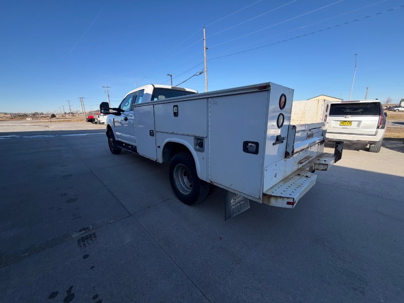 Used 2017 Ford F350 XL w/ Power Equipment Group AWD/4WD image 6