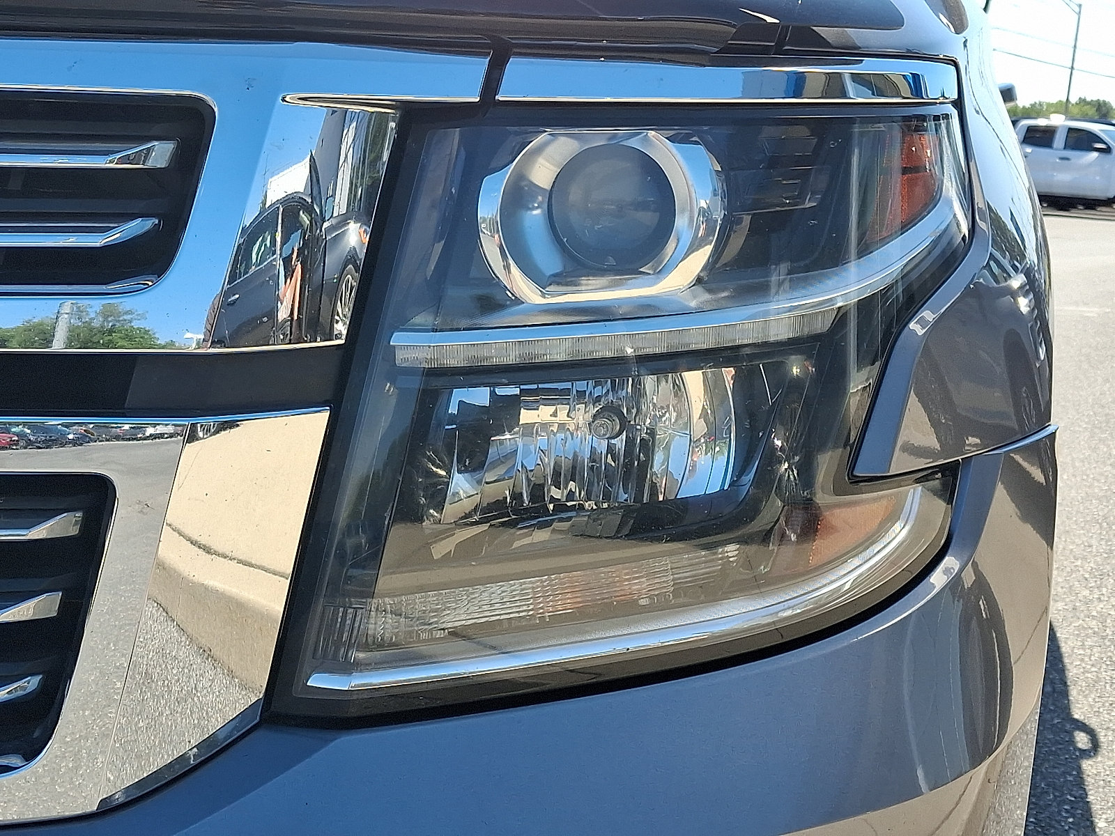 Used 2019 Chevrolet Tahoe Premier AWD/4WD image 10