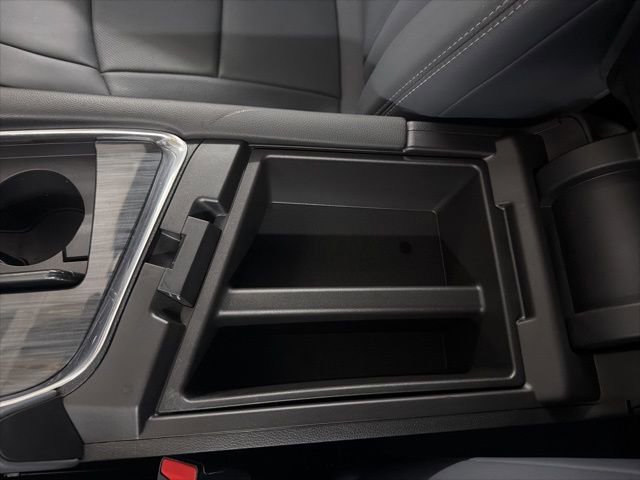 Used 2021 Buick Enclave Essence FWD image 30