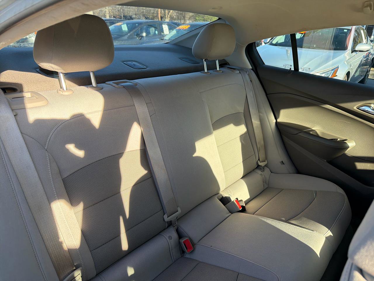 Used 2018 Chevrolet Cruze LS image 22