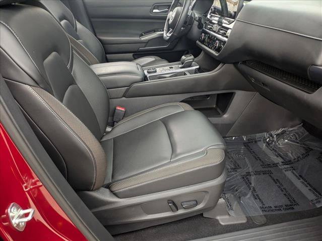 Used 2022 Nissan Pathfinder SL AWD/4WD image 20
