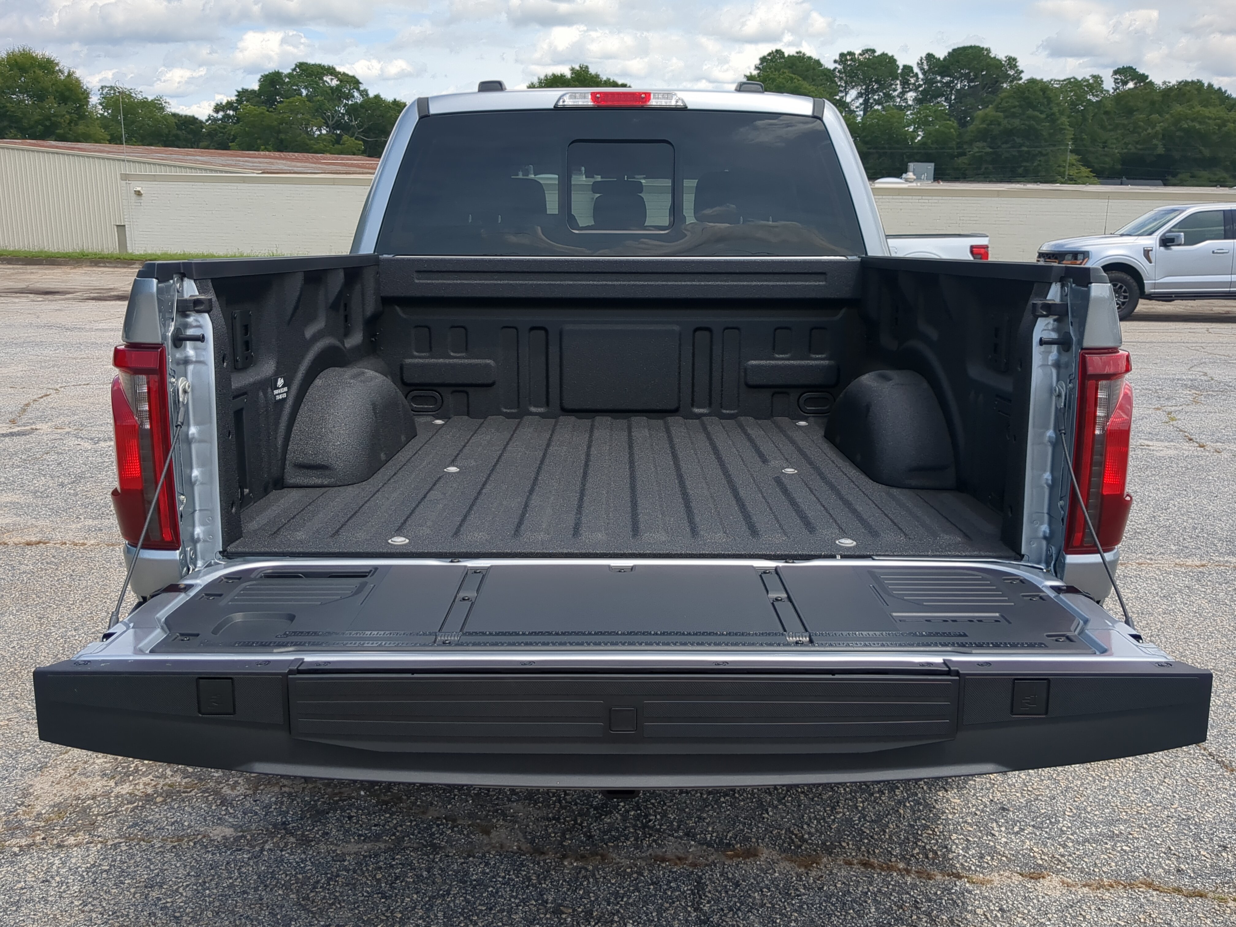 New 2026 Ford F150 XLT w/ Equipment Group 302A MID RWD image 11
