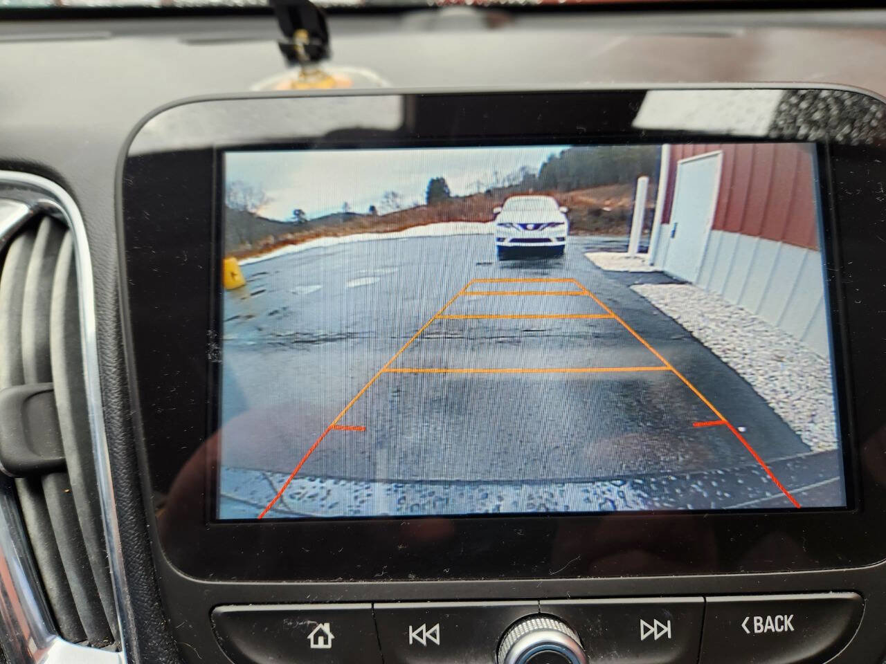 Used 2017 Chevrolet Malibu LT w/ Driver Confidence Package image 23