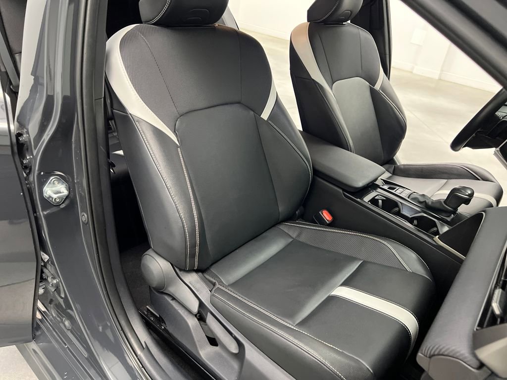 Used 2025 Toyota Camry SE FWD image 19