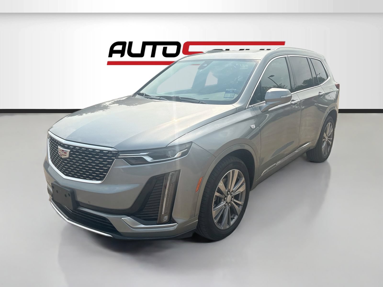 Used 2025 Cadillac XT6 Premium Luxury w/ LPO, Floor Liner Package AWD/4WD image 3