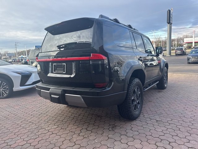 New 2025 Lexus GX 550 image 9