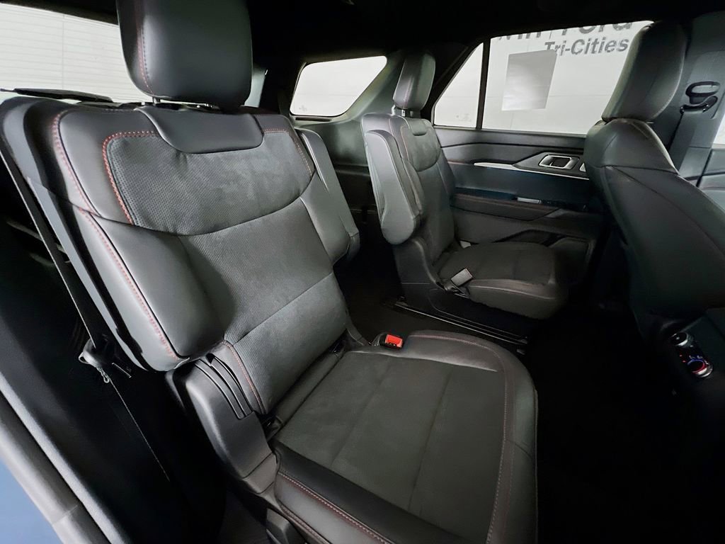 New 2026 Ford Explorer ST w/ Sun And Sound Package image 17