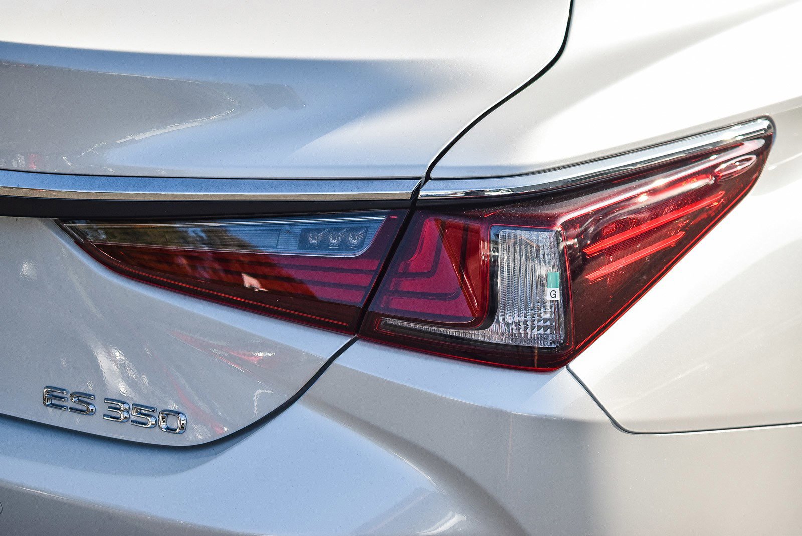 New 2025 Lexus ES 350 w/ Premium Package image 7