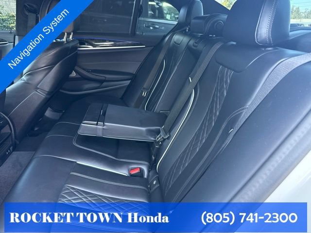 Used 2021 BMW M550i xDrive w/ Executive Package AWD/4WD image 18