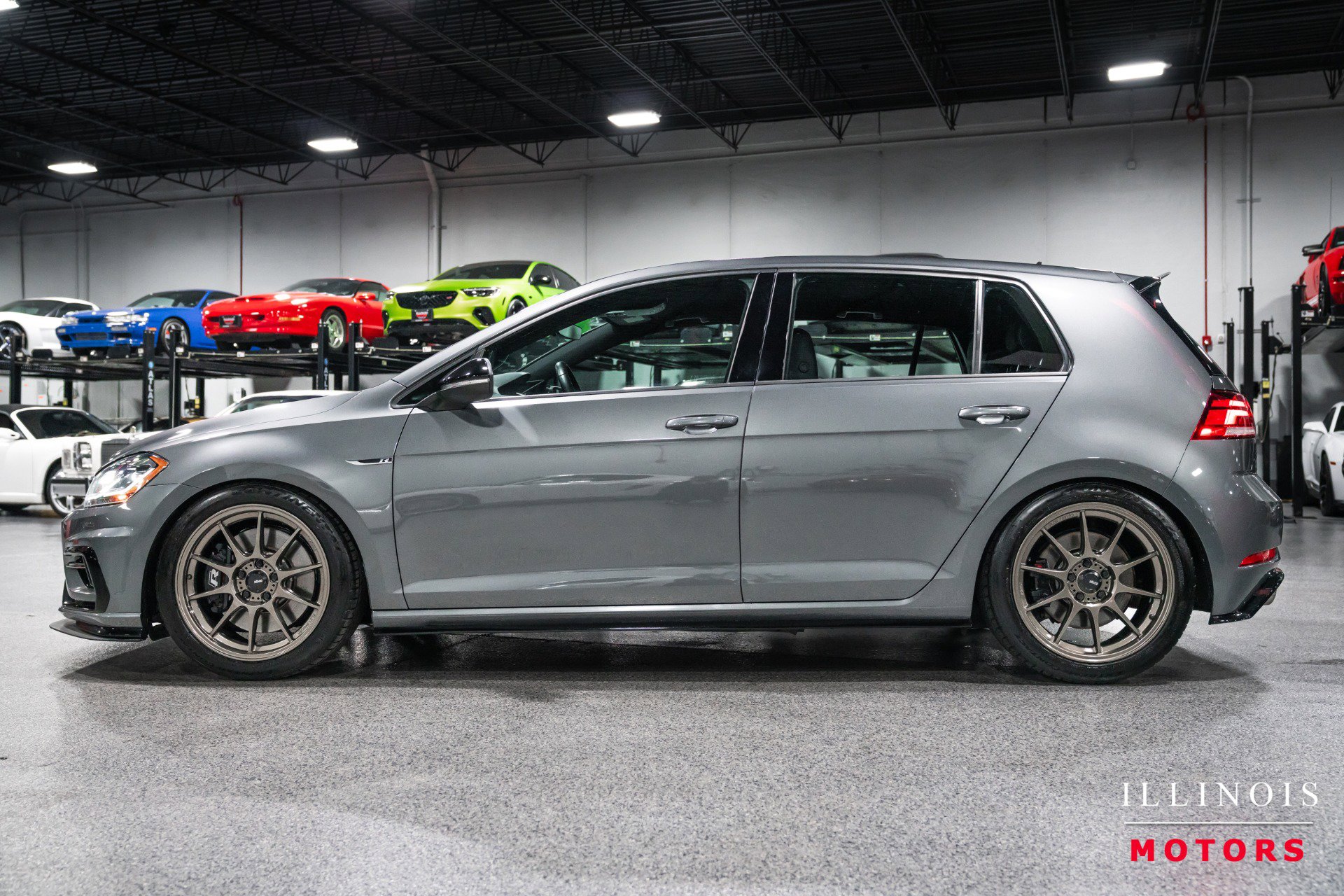 Used 2019 Volkswagen Golf 4-Door image 2