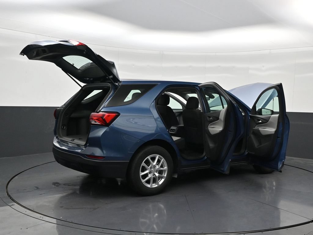 Used 2024 Chevrolet Equinox LS FWD image 31