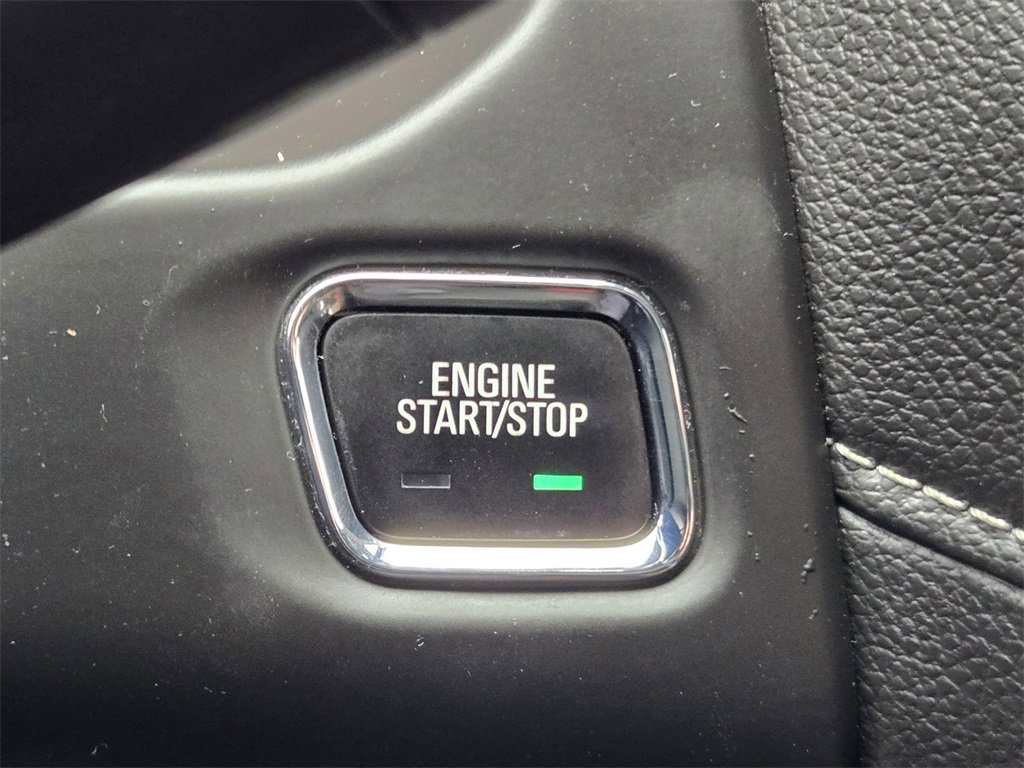 Used 2018 GMC Acadia SLE image 28