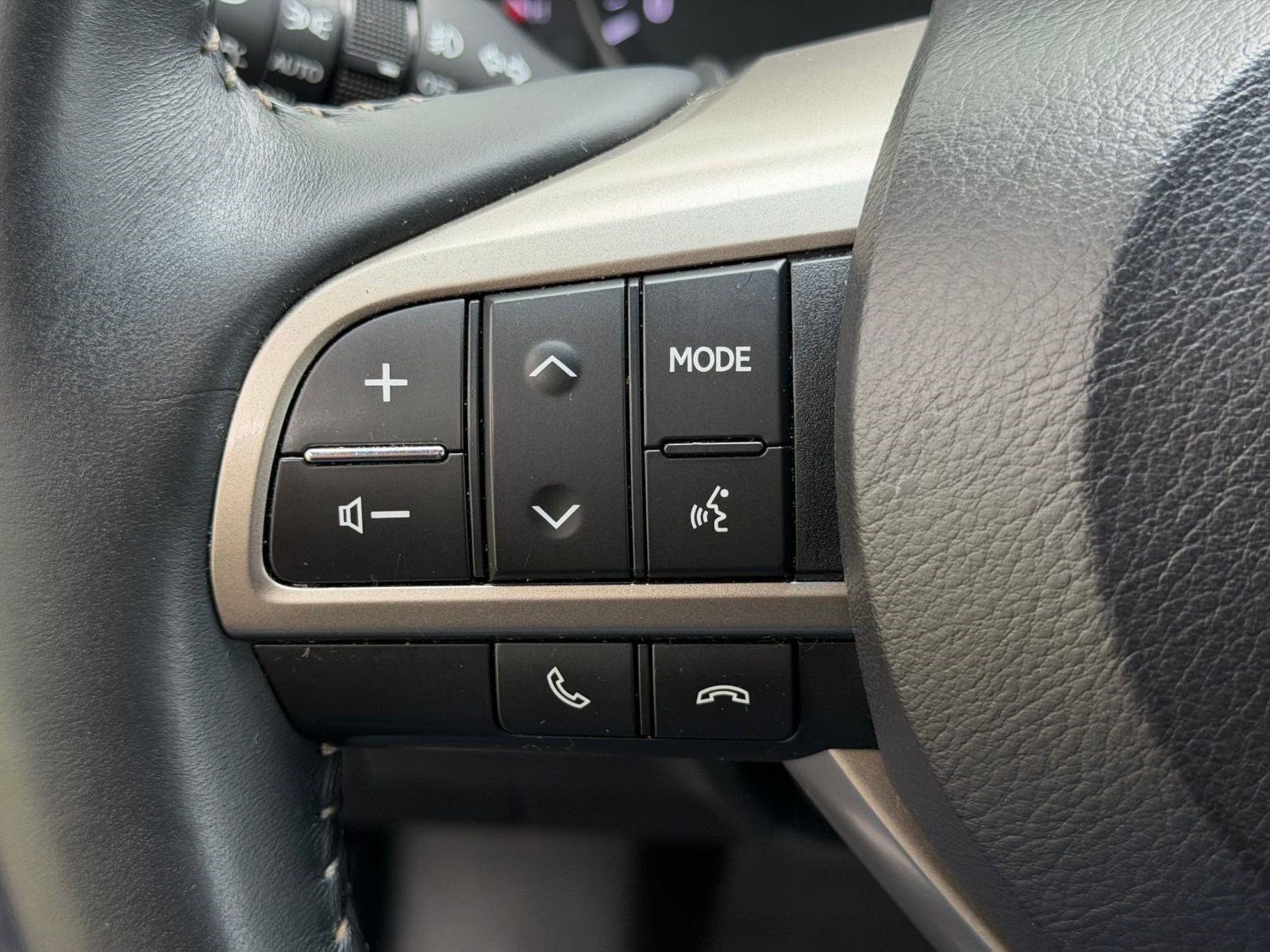 Used 2016 Lexus RX 350 AWD w/ Premium Package image 16