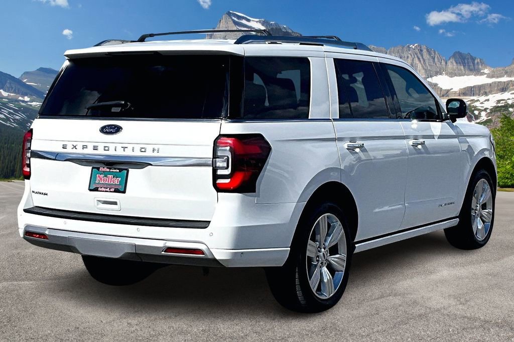 Used 2022 Ford Expedition Platinum image 2