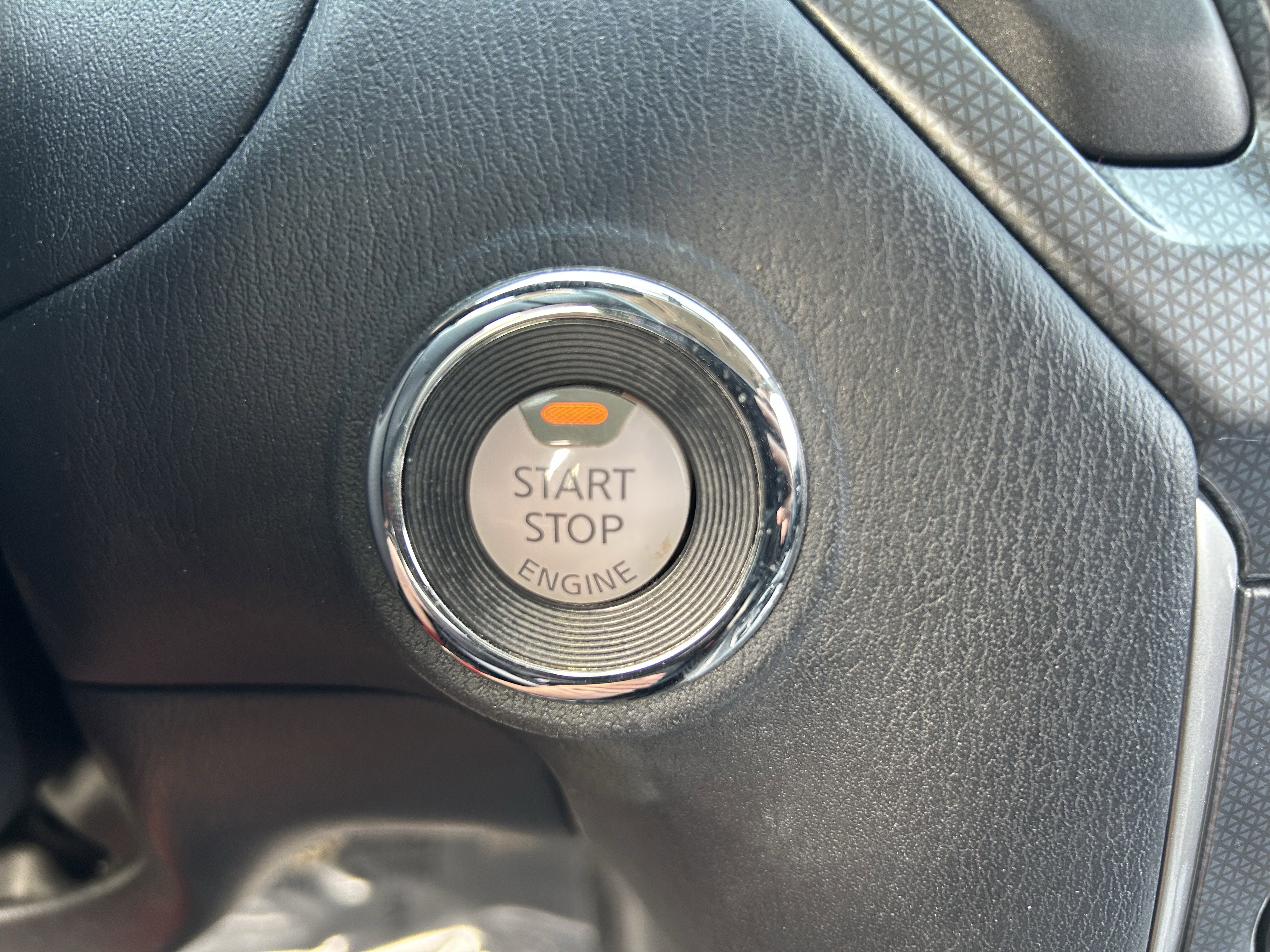 Used 2017 Nissan Pathfinder SL w/ SL Premium Package image 17