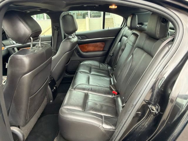 Used 2015 Lincoln MKS AWD w/ Equipment Group 201A image 24