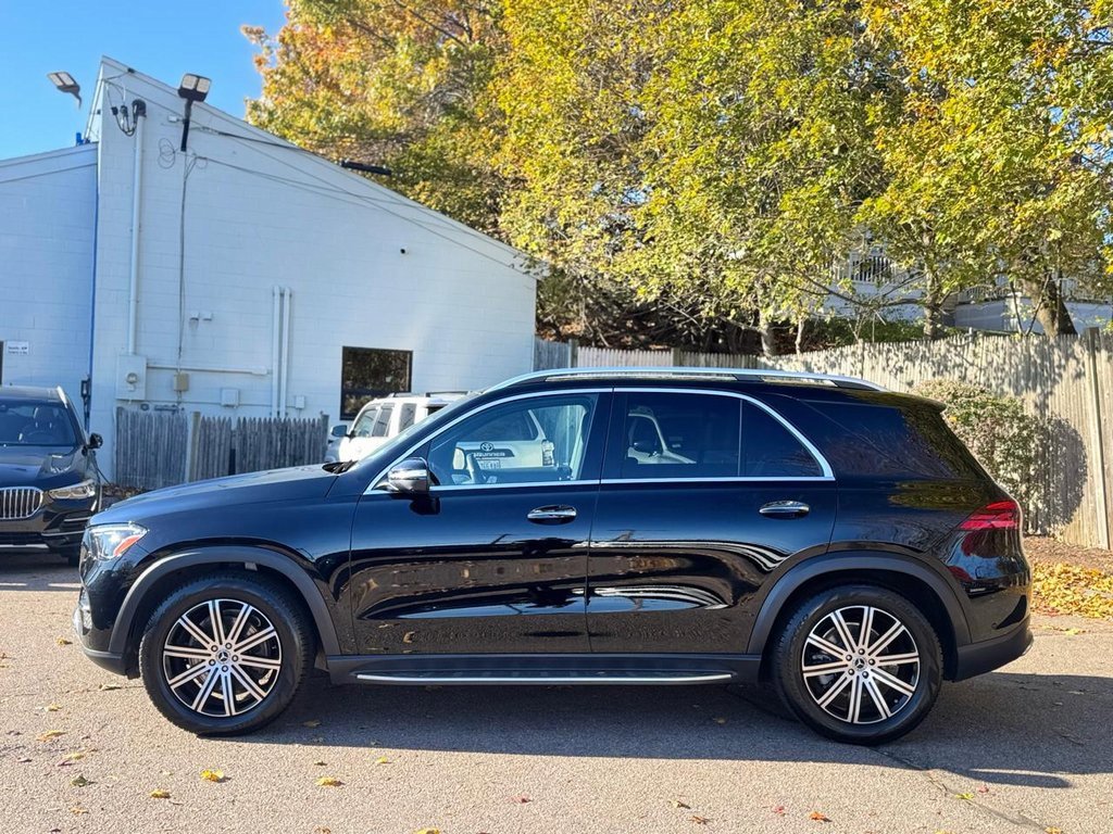 Used 2024 Mercedes-Benz GLE 350 4MATIC image 3