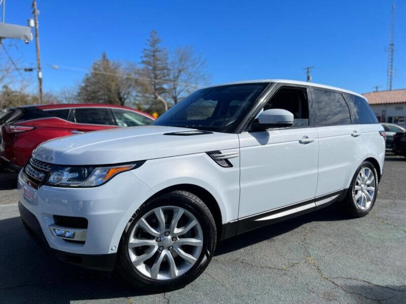 Used 2017 Land Rover Range Rover Sport HSE image 4
