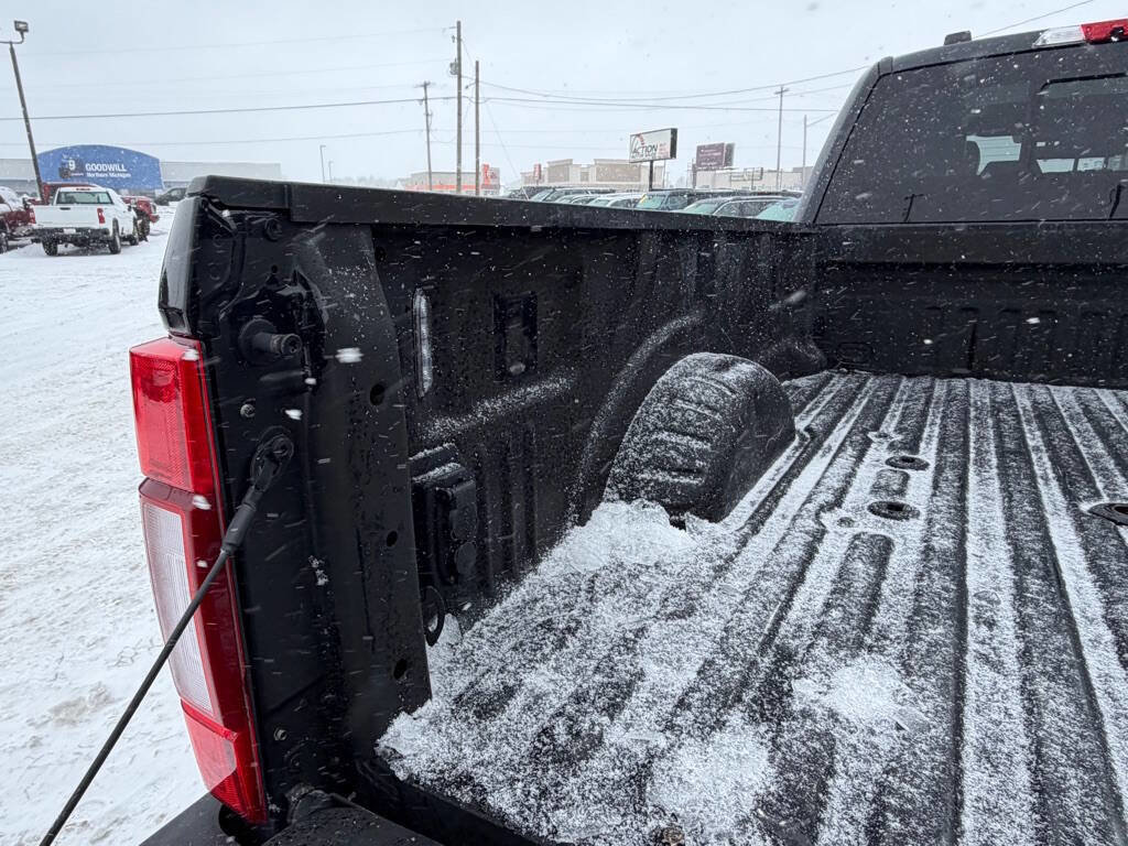 Used 2022 Ford F450 Platinum w/ FX4 Off-Road Package image 51