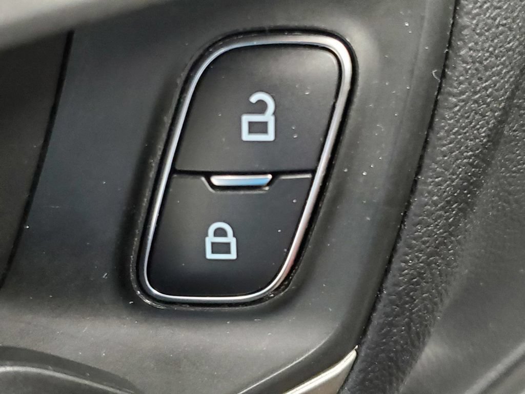 Used 2022 Ford Escape SE w/ Convenience Package AWD/4WD image 28