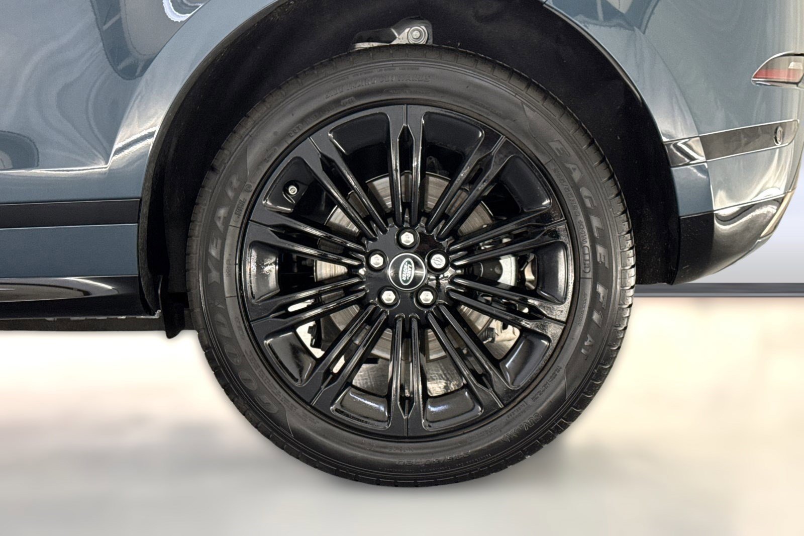 Used 2024 Land Rover Range Rover Evoque Dynamic SE image 11