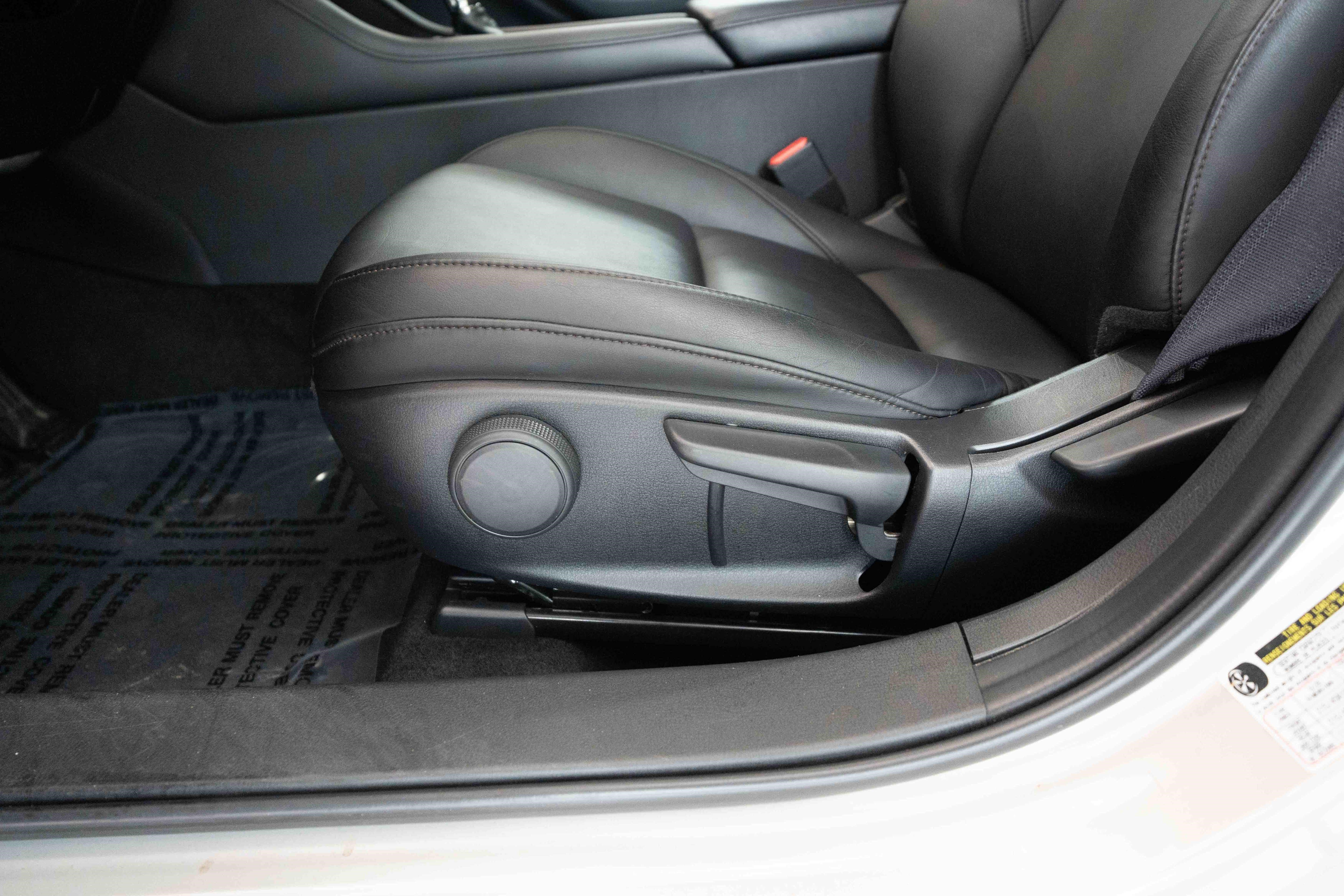 Used 2025 MAZDA MAZDA3 s FWD image 12