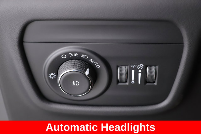 Used 2025 Jeep Grand Cherokee Summit AWD/4WD image 20